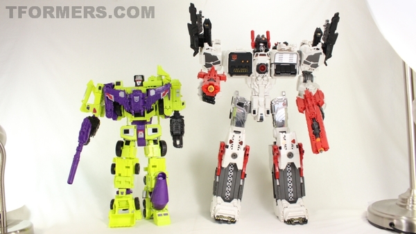 Hands On Titan Class Devastator Combiner Wars Hasbro Edition Video Review And Images Gallery  (30 of 110)